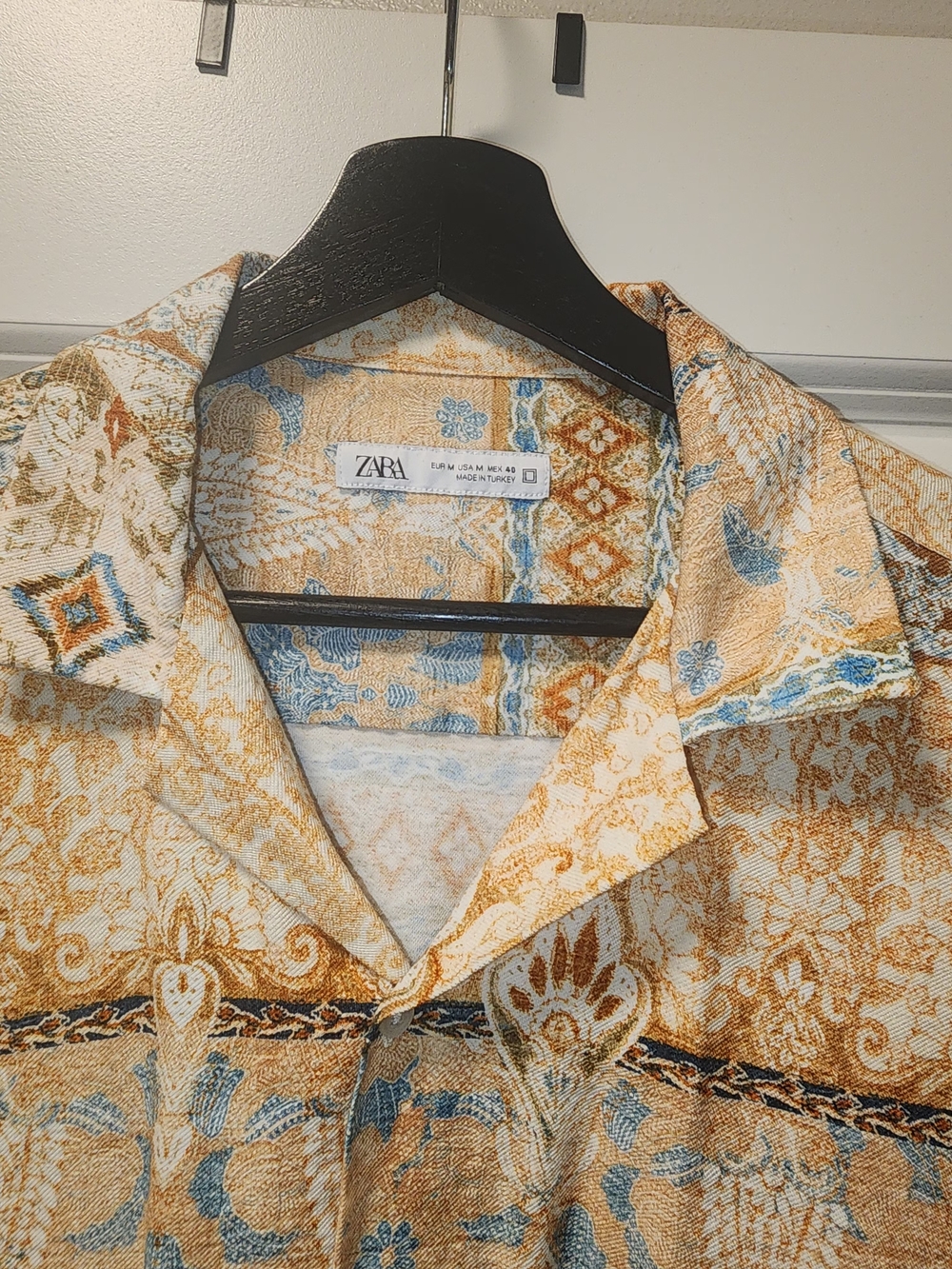 Zara Patterned Button-Up Shirt in Tan, Blue & Cream